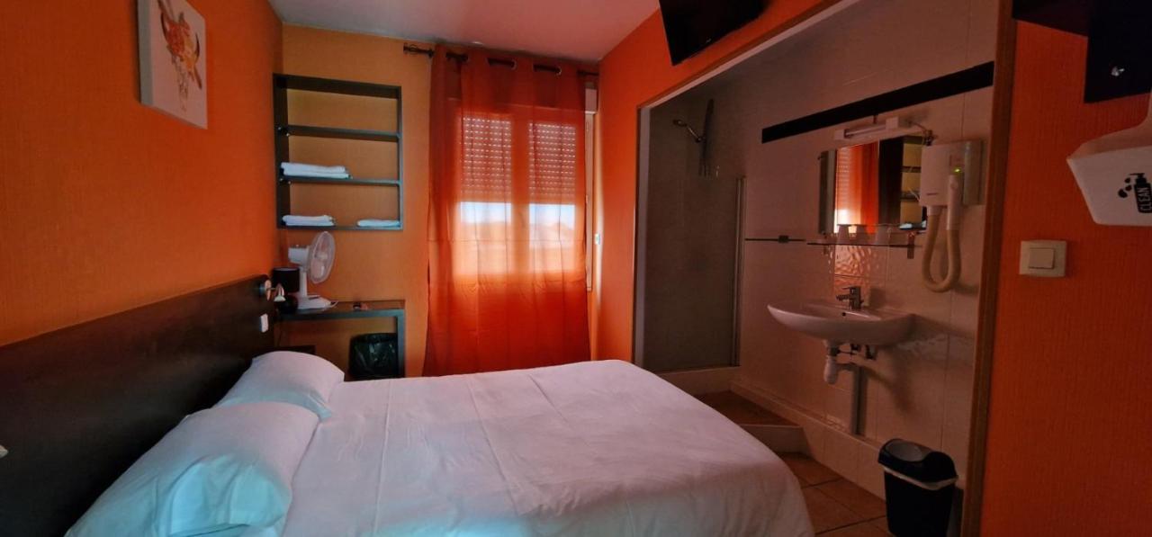 Hotel Les Rosiers La Rochelle  Exteriör bild