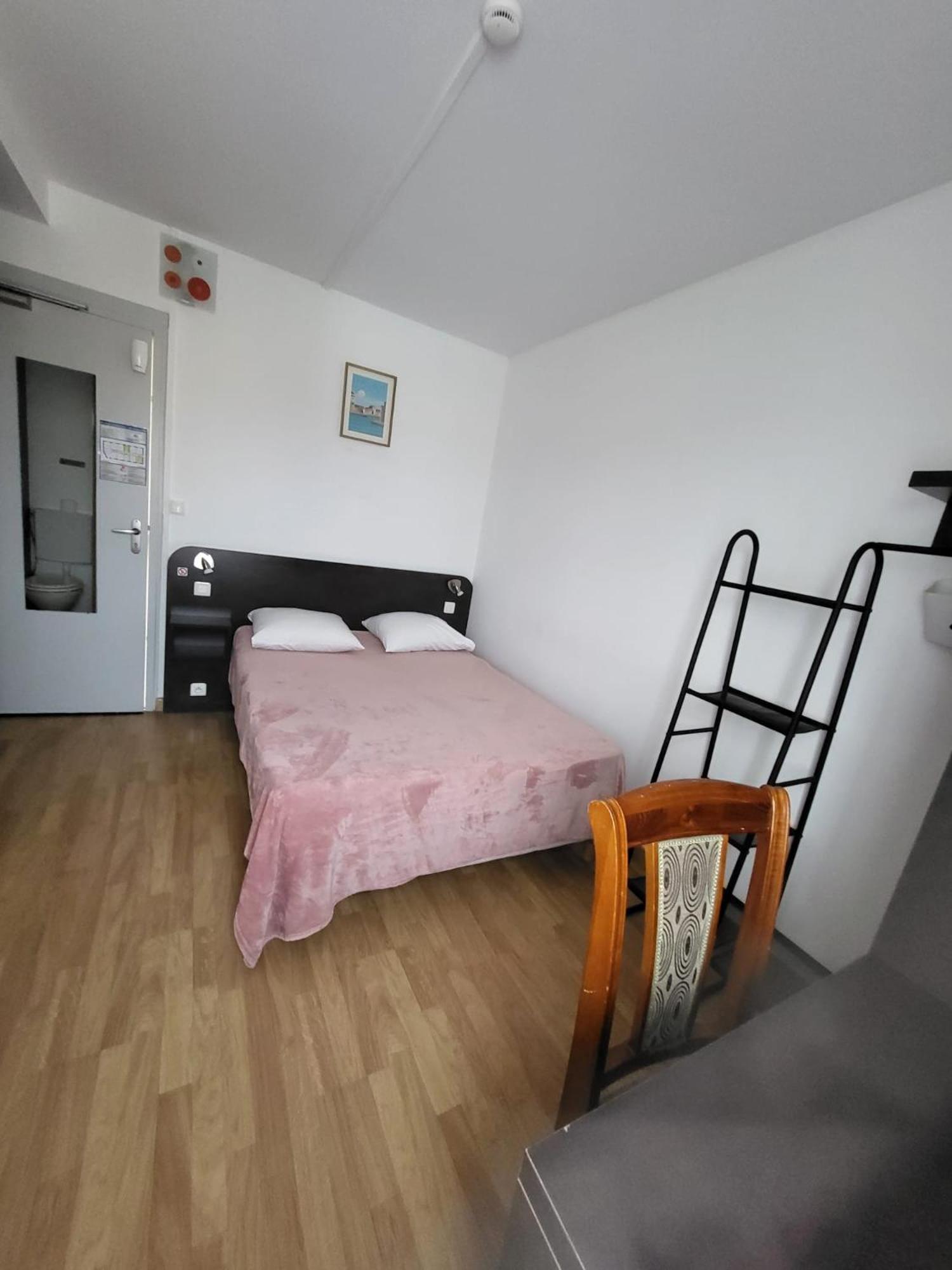 Hotel Les Rosiers La Rochelle  Exteriör bild